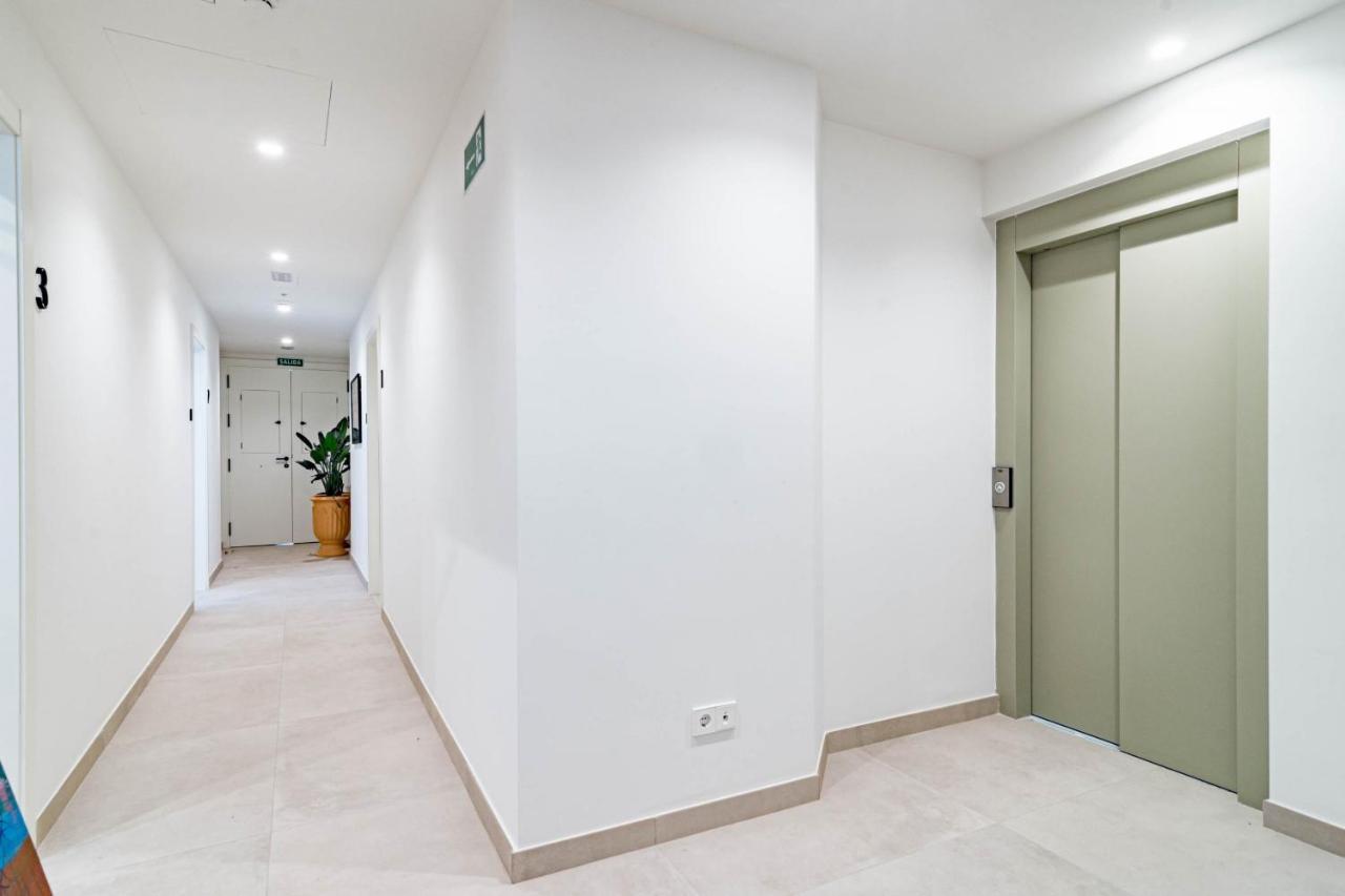 Seaclub Suites Estepona By Roomservices Esterno foto